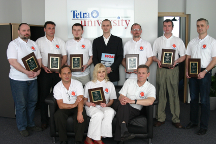 Organizator i nominowani sędziowie w siedzibie Tatra University.jpg